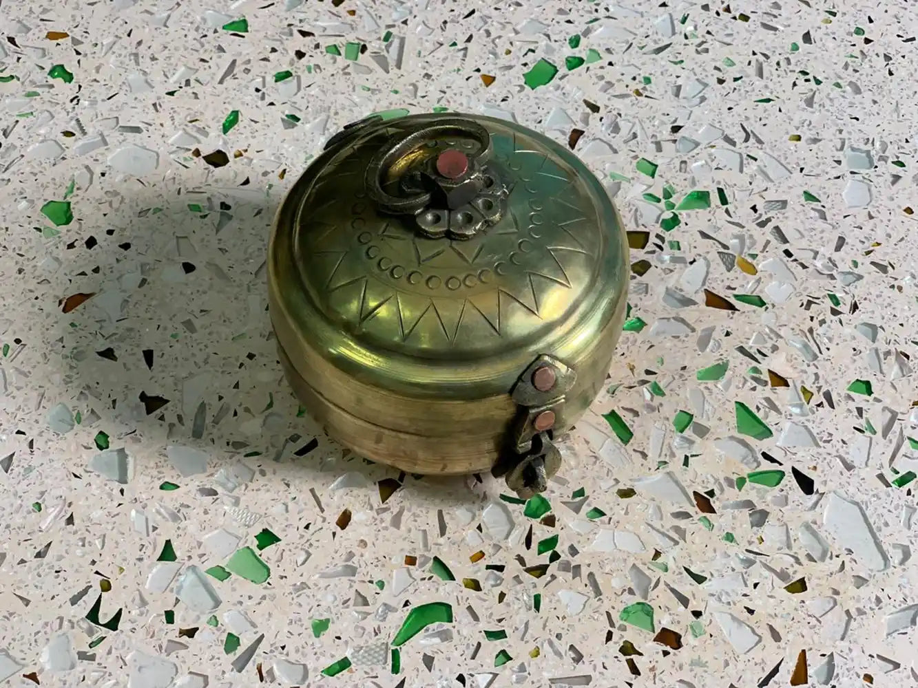 Piro Vintage Brass Baby Chappati Box (4in x 4in x 5in) - Home Decor - 4