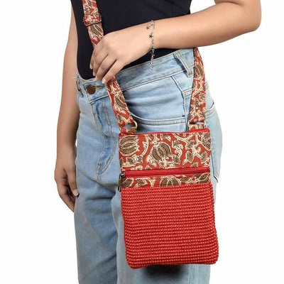Kalamkari Red Sling Bag in Structured Jute Fabric - Fashion & Lifestyle - 1