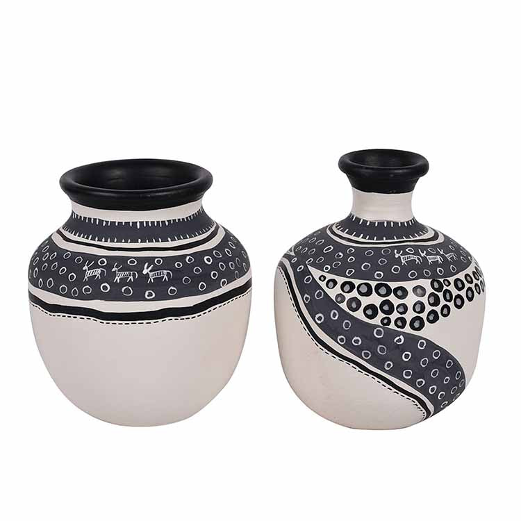Vase Earthen White Warli - Set of 2 (5.4x4/5.5x4.5") - Decor & Living - 3