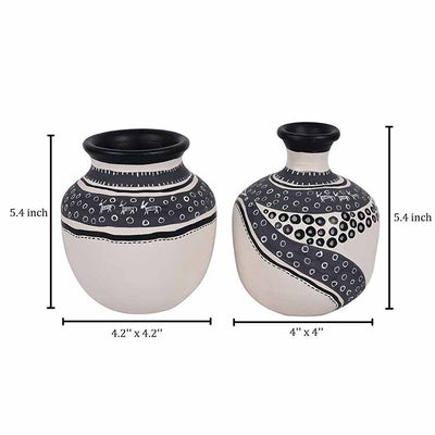 Vase Earthen White Warli - Set of 2 (5.4x4/5.5x4.5") - Decor & Living - 5