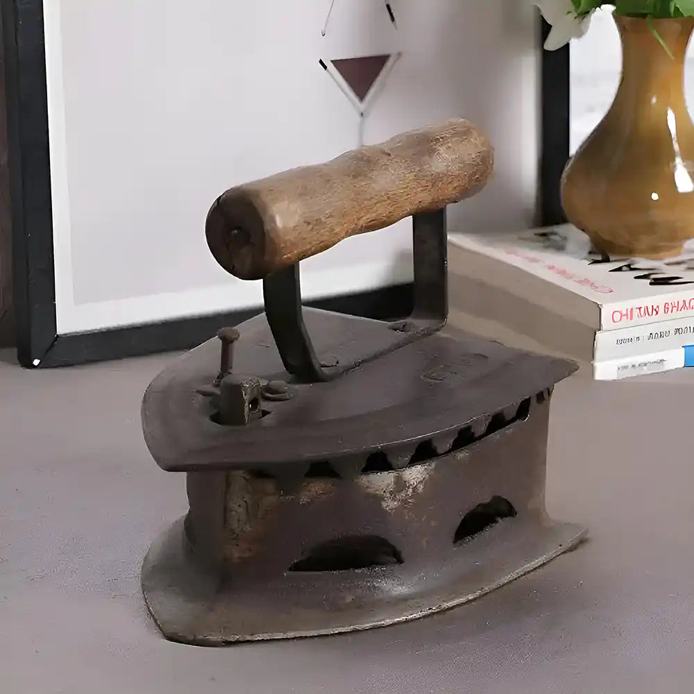 Pressing Matter Vintage Iron Press (7.5in x 6.2in x 6in) - Home Decor - 2