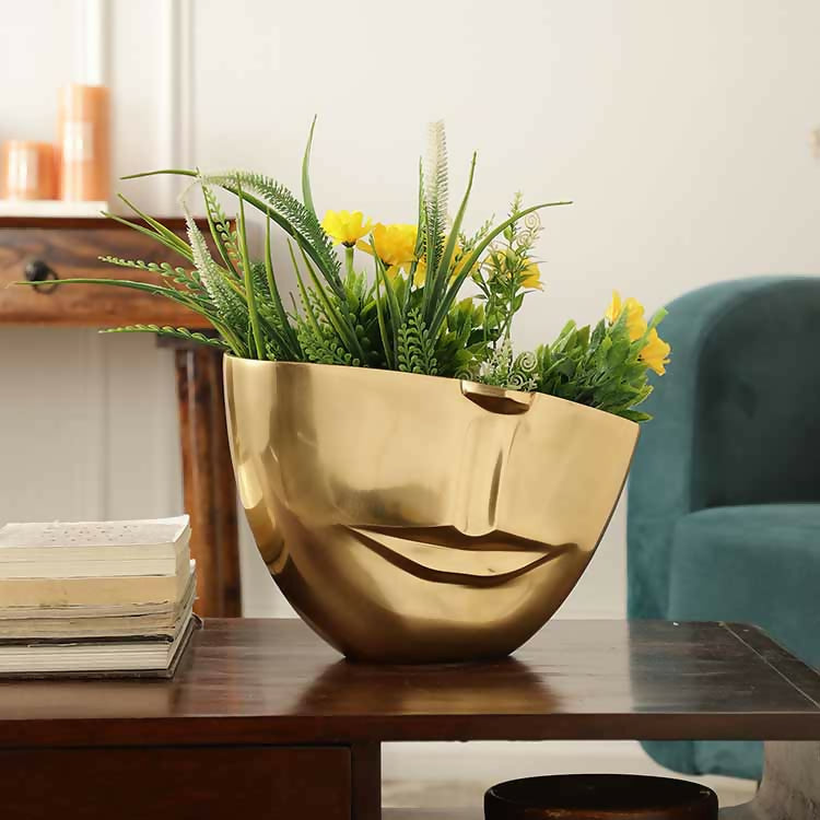 The Amused Gold Face Vase 72-584-31-2