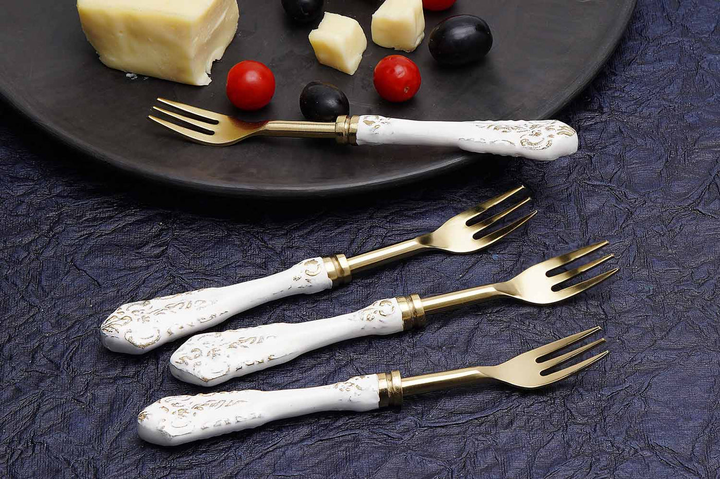 White Gold Stainless Steel Dessert Fork (Set of 4) - Dining & Kitchen - 2