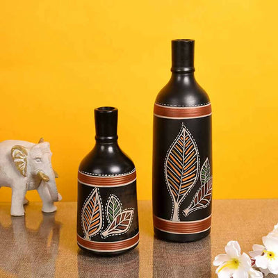 Vase Earthen Black Bottle Madhubani - Set of 2 (9.4x3/6x3") - Decor & Living - 1