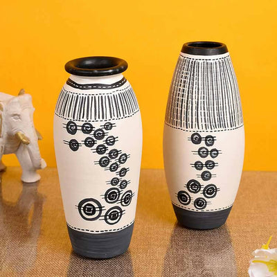 Vase Earthen White Warli - Set of 2 (6.4x3/6.4x3") - Decor & Living - 1