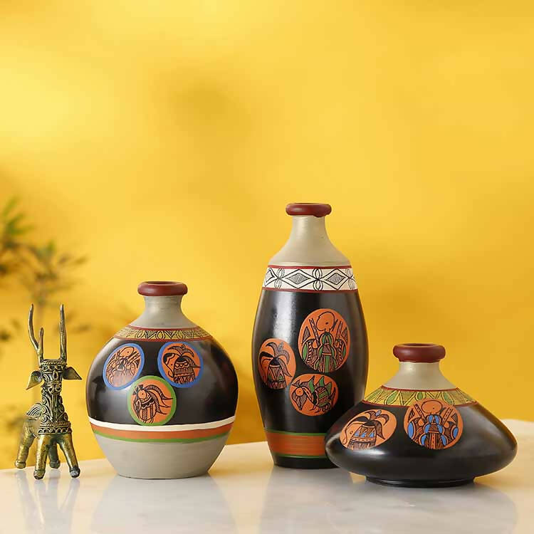 Vase Earthen Black Madhubani - Set of 3 (3.2/7/4.5") - Decor & Living - 1