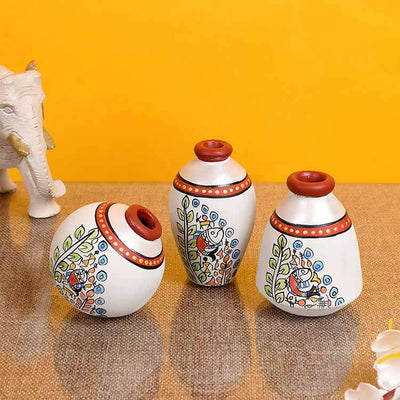 Vase Earthen Miniatures White Madhubani - Set of 3 - Decor & Living - 1