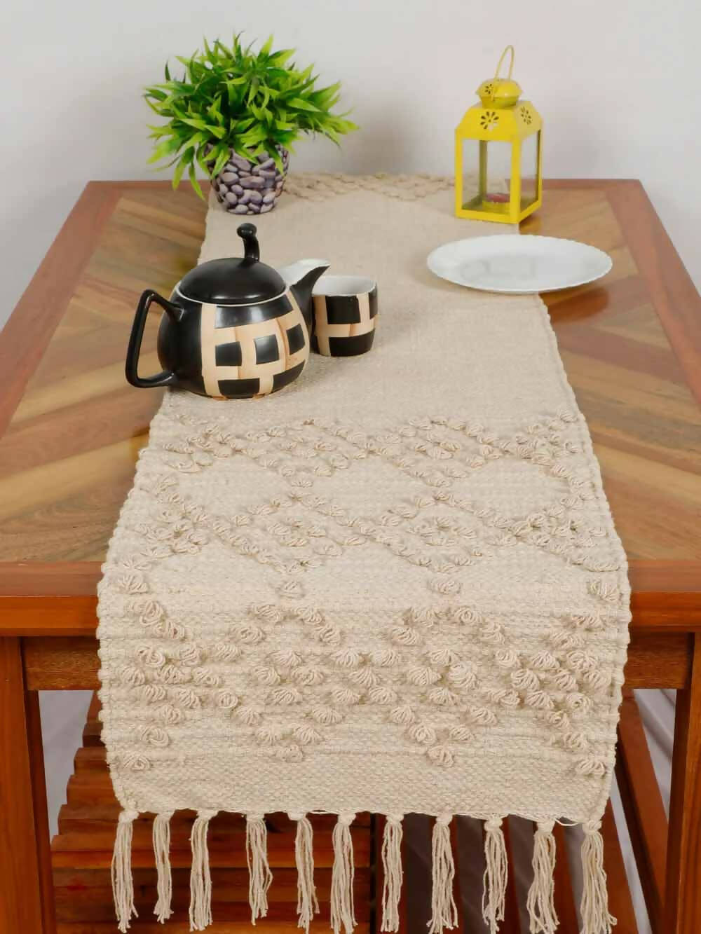 Knitted Tufted Table Runner Diamonds - Dining & Kitchen - 1