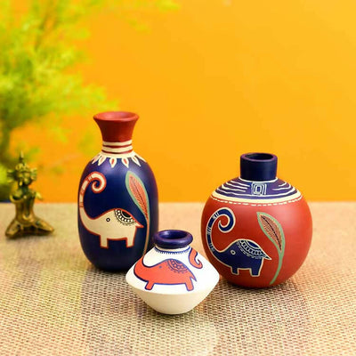 Happy Elephant Vases - Set of 3 in Red/Blue/White - Decor & Living - 1