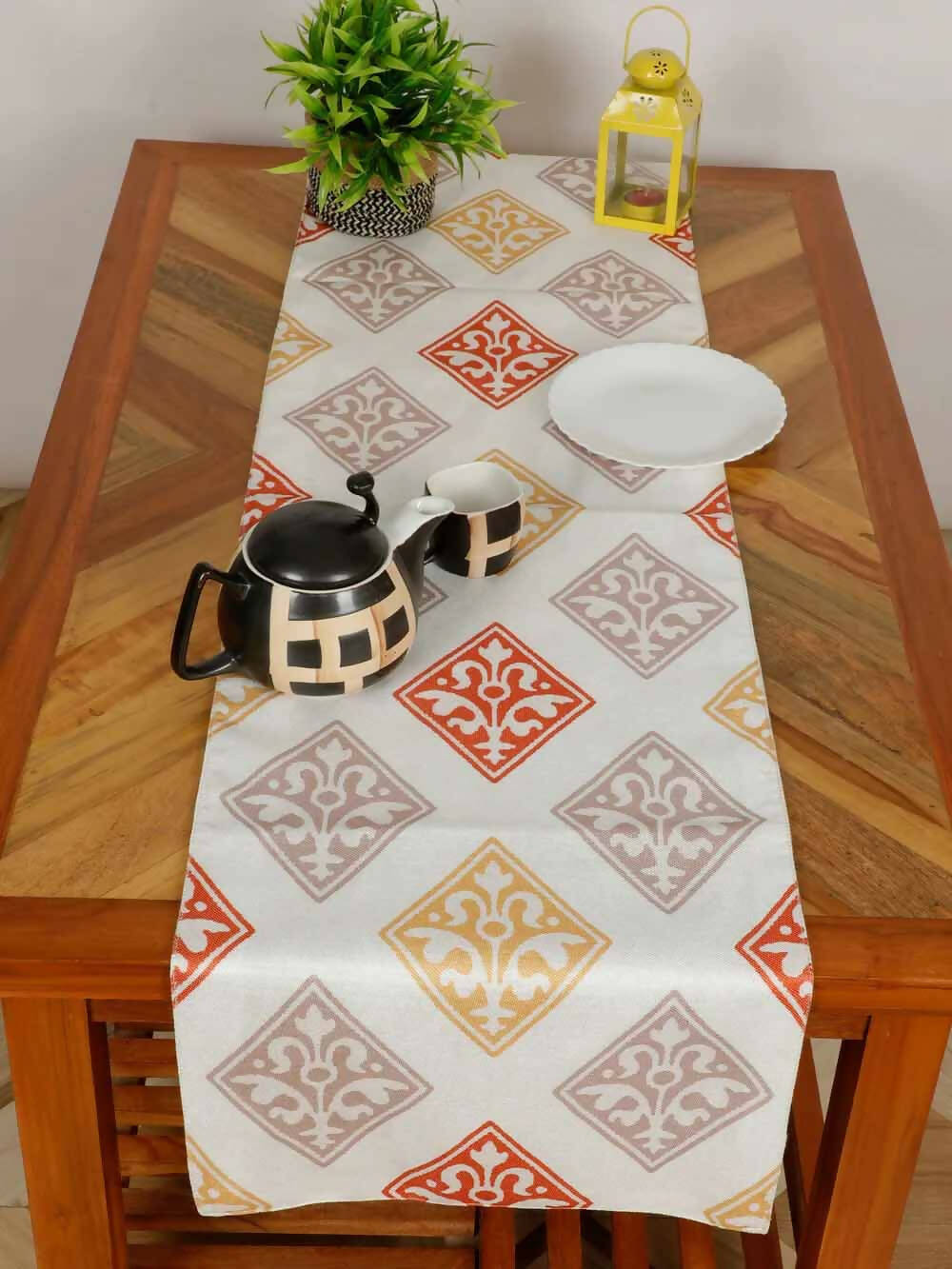 Cotton Polyester Printed Table Runner, Abstract Diamond, Floral - Dining & Kitchen - 1